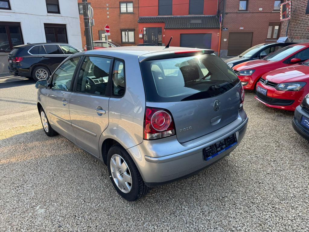 VW POLO 1.2 ESSENCE//5 PORTES/AIRCO, Autos, Volkswagen, Achat, Entreprise, Boîte manuelle, Entretenue par le concessionnaire