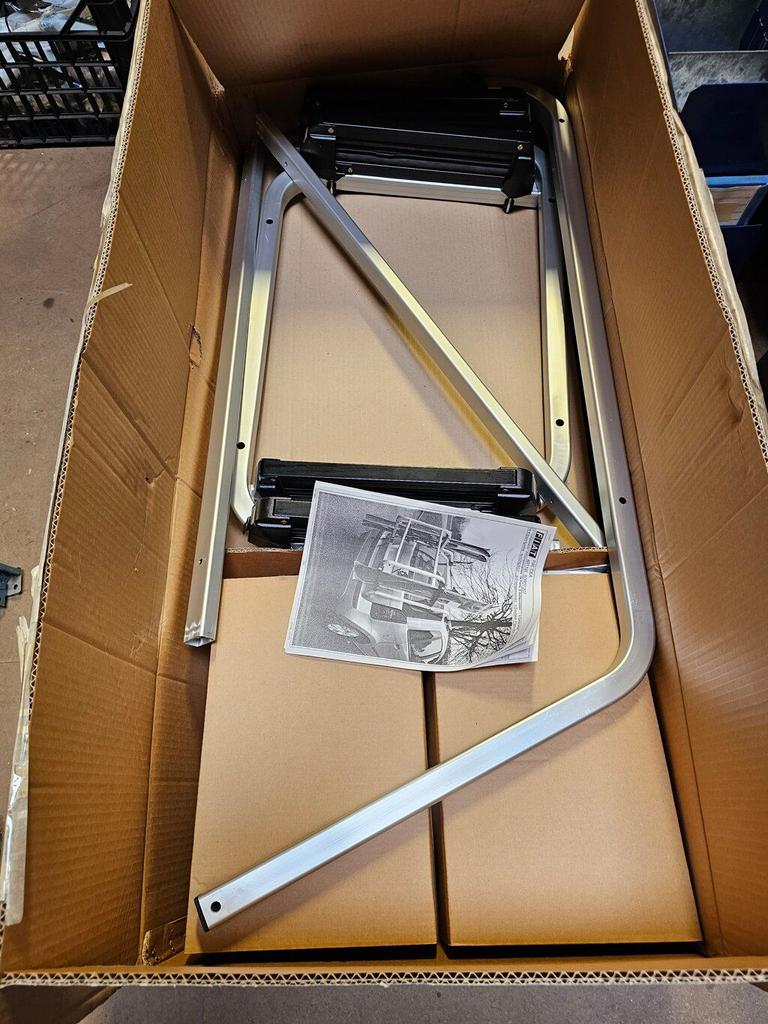 Skidragers of bagagedrager op de achterklep 2 paar ski's Fia, -, -, Nieuw, Ophalen of Verzenden