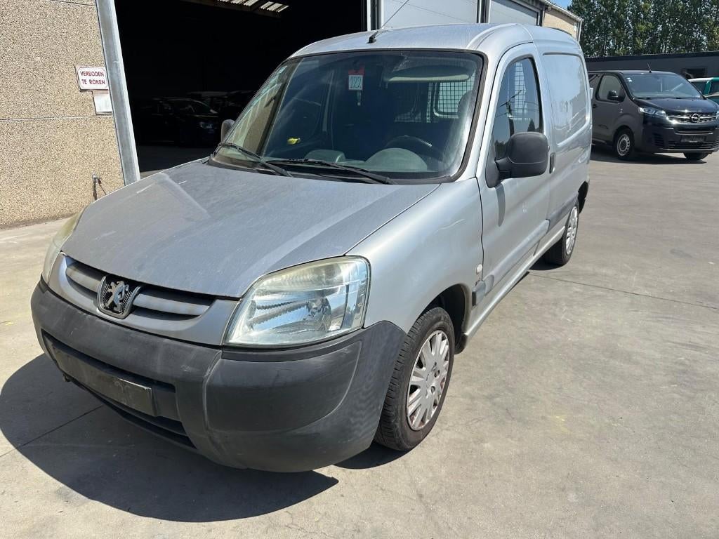 Cargo léger Peugeot Partner, Autos, Camionnettes & Utilitaires, Entreprise, Achat, Peugeot, Diesel, 4 portes, Boîte manuelle, Argent ou Gris