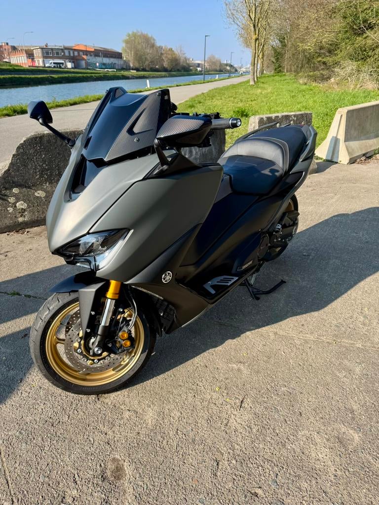 TMAX 560 TECHMAX 2021 FULL OPTIONS, Motos, Scooter, Occasion, 2 cylindres, Particulier