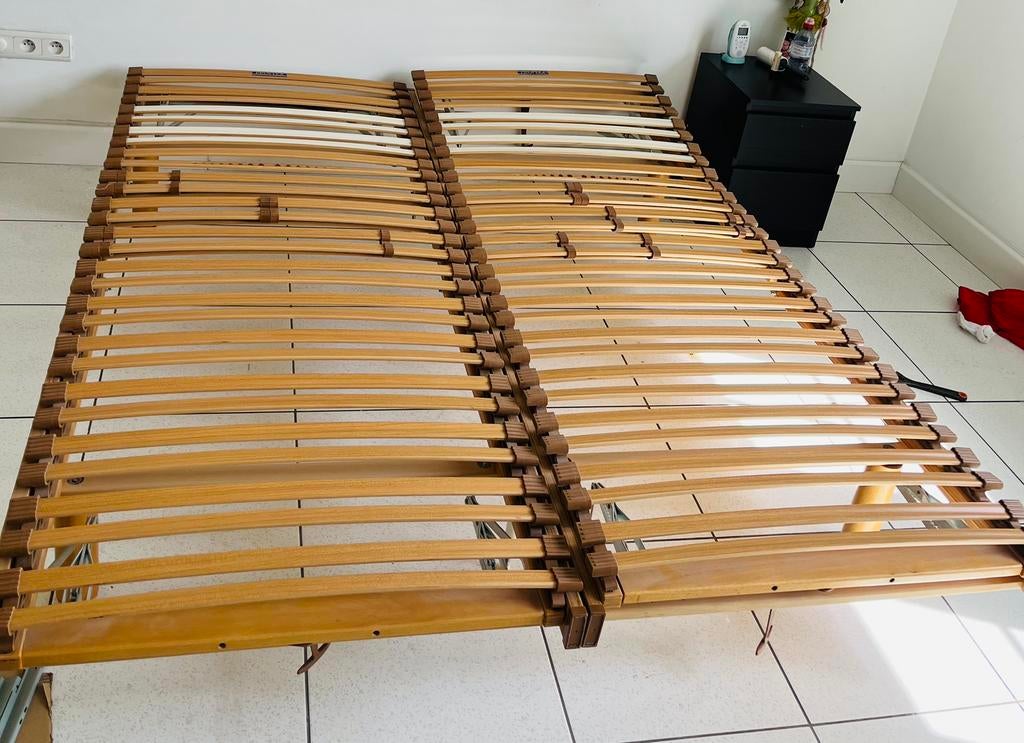 Sommier 160x200 reglages tete et jambes, Maison & Meubles, Comme neuf, Enlèvement, Sommier, 200 cm