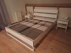 Lit IKEA TRYSIL 160x200 avec tables d'appoint, Maison & Meubles, Chambre à coucher | Lits, Comme neuf, Enlèvement, Blanc, Deux personnes