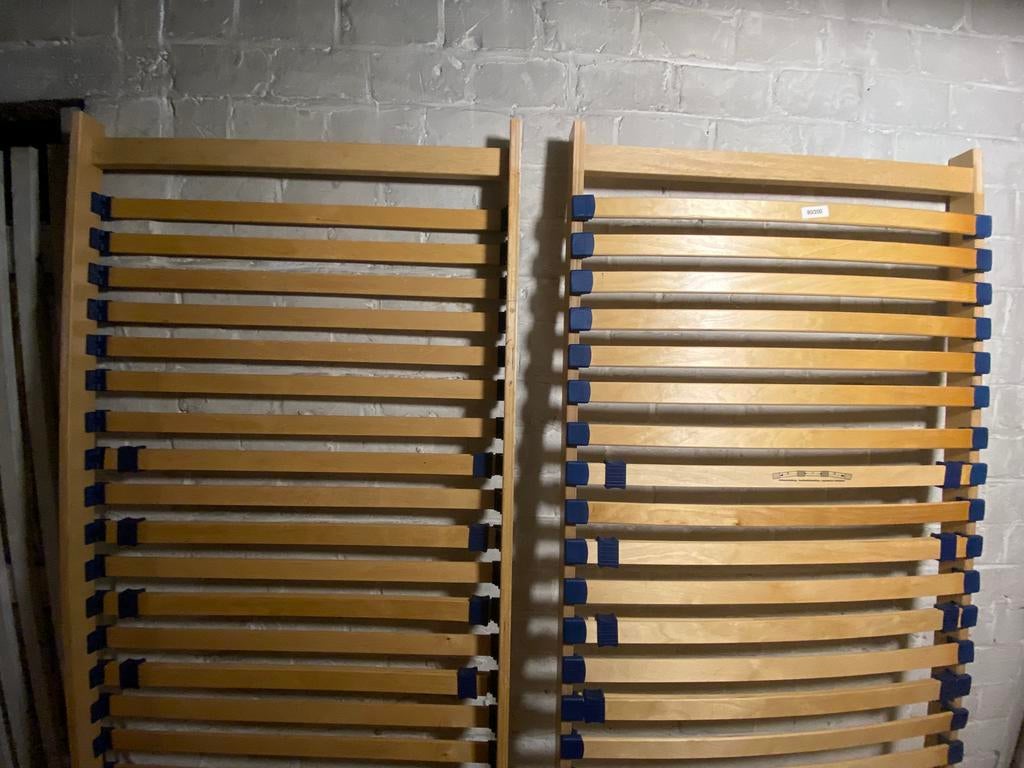 Twee lattenbodem van 80x200 cm, Ophalen, Zo goed als nieuw, 200 cm