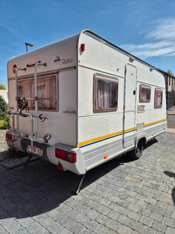 A vendre Caravane de marque Burstner "URGENT", Caravanes & Camping, Caravanes, Particulier, jusqu'à 4, 1000 - 1250 kg, Autre, Bürstner