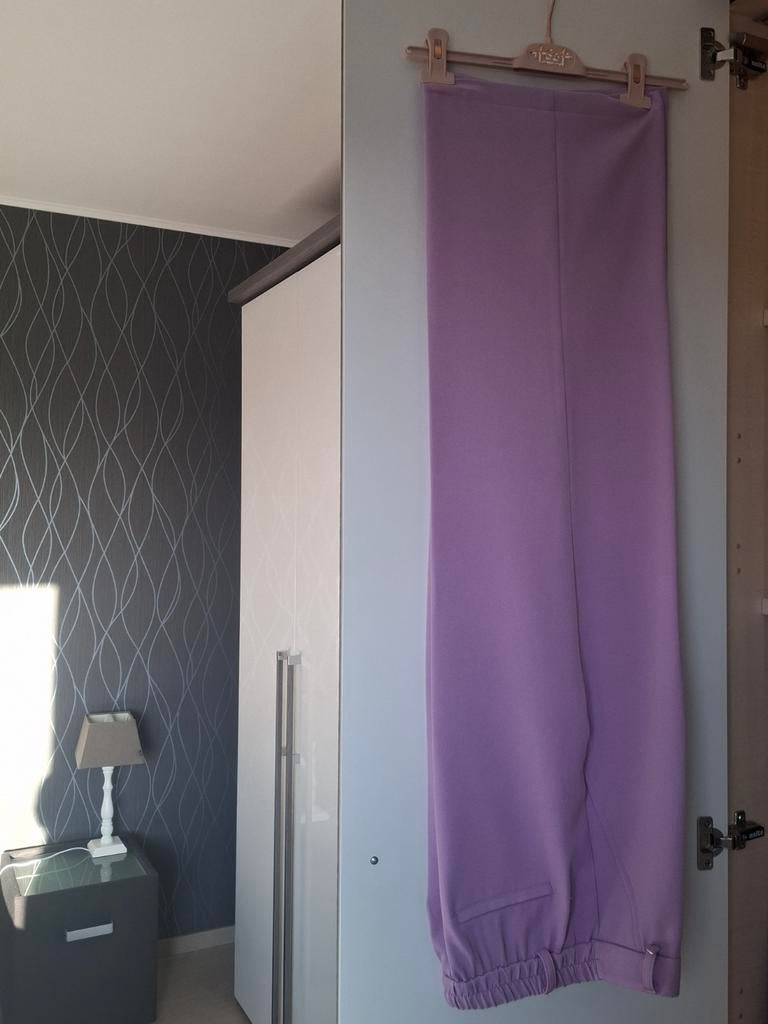 Kostuumbroek amelie amelie kleur lila maat medium, Kleding | Dames, Jasjes, Kostuums en Pakken, Ophalen, Maat 38/40 (M)