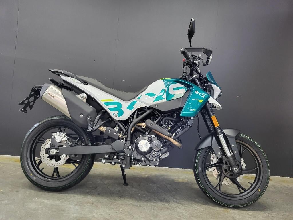 Benelli BKX 125 S (A1, B rijbewijs) (5j garantie, 1j Assist), Entreprise, Jusqu'à 11 kW, Permis Moto A1 minimum, 1 cylindre