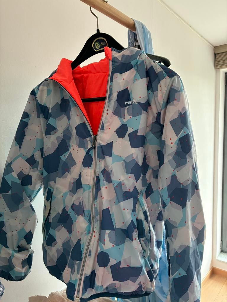 Ski jas 10-12 j wedze reverse mogelijk, Ophalen, Zo goed als nieuw