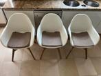 3 Eames Plastic Armchair stoelen, Huis en Inrichting, Stoelen, Ophalen, Zo goed als nieuw