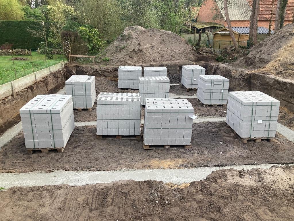 Metselaar gezocht voor fundering te Brasschaat, Ophalen