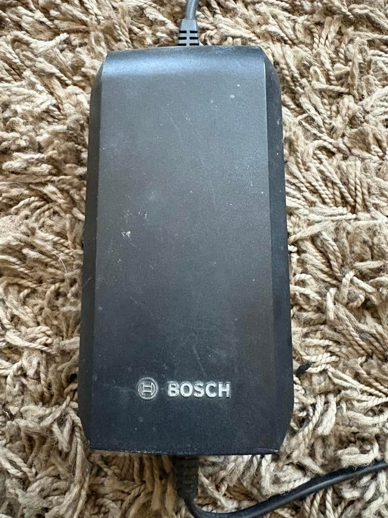 Bosch eBike acculader 36V – 4A (origineel), Ophalen, Zo goed als nieuw