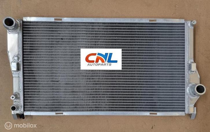 Radiateur E93 3 Series BMW 335i Z4 E90 E92 335xi E87 1 135i, Auto-onderdelen, Motor en Toebehoren, Nieuw, Ophalen of Verzenden