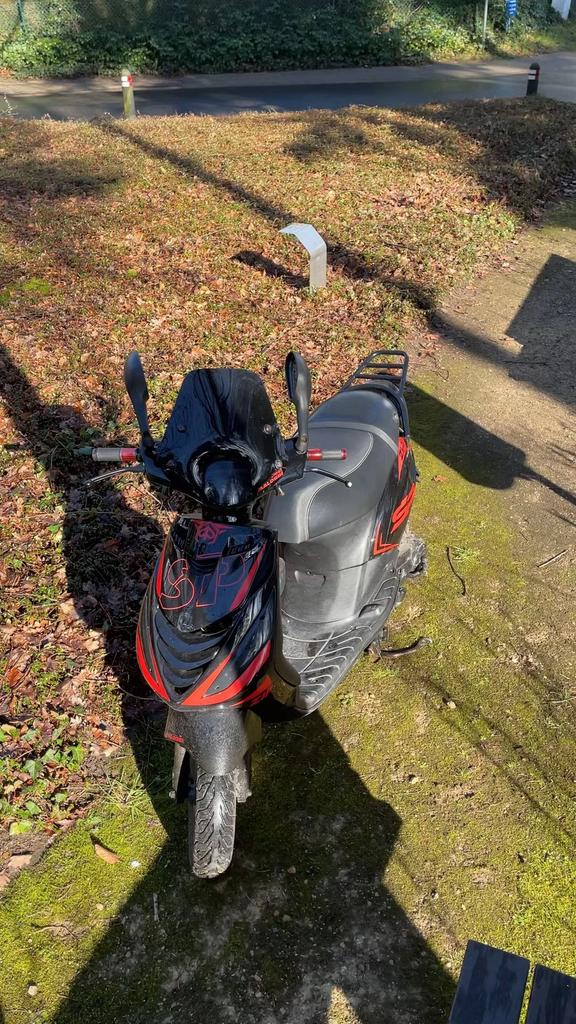 Zip 80cc, Fietsen en Brommers, Scooters | Piaggio, Zo goed als nieuw, Zip, Ophalen of Verzenden