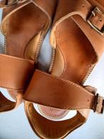 Très jolies sandales en cuir cognac ZECCHINO D'ORO taille 33, Garçon ou Fille, Enlèvement ou Envoi, Comme neuf, Autres types