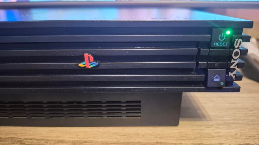 PlayStation 2 Fat - voor onderdelen voor klusjesman (functio, Gebruikt, Verzenden, Met games, Zonder controller