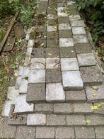 Voyelles GRATUITES - à récupérer, Jardin & Terrasse, Pavé & Dalles, Utilisé, Briques, 10 m²² ou plus, Enlèvement