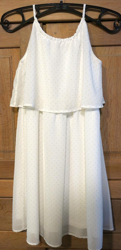 Robe de fête 10 ans (140), état neuf, Robe ou Jupe, Enlèvement ou Envoi, Comme neuf, Gémo
