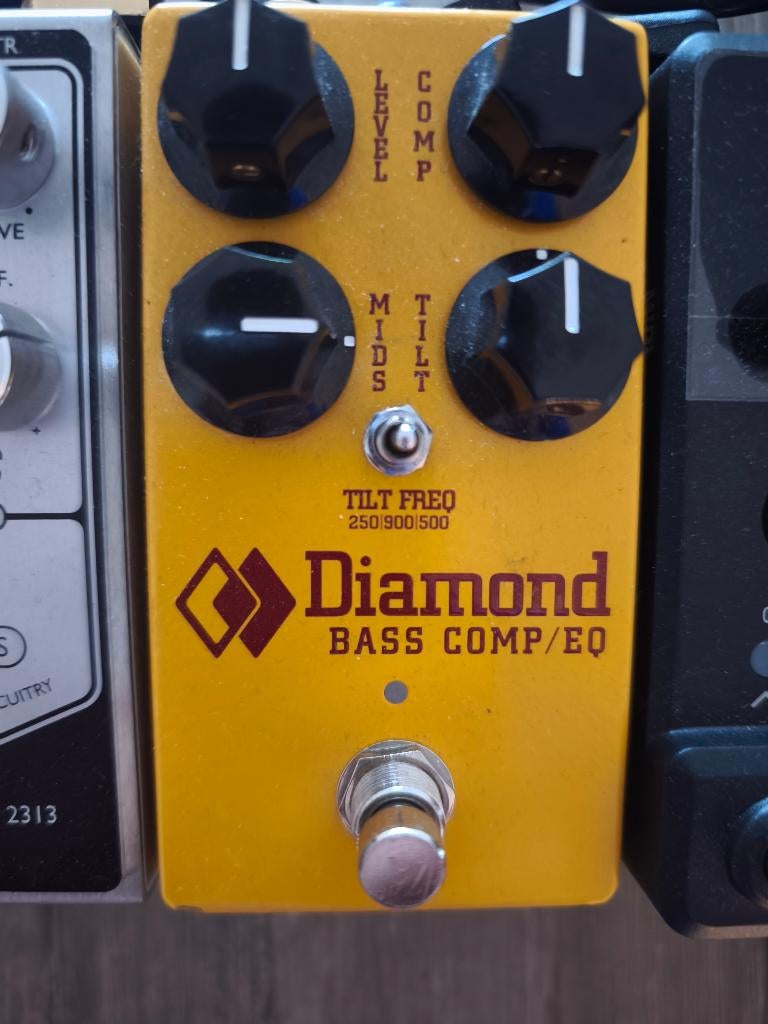 Diamonds bass Compressor, Musique & Instruments, Effets, Utilisé, Compresseur, Enlèvement ou Envoi