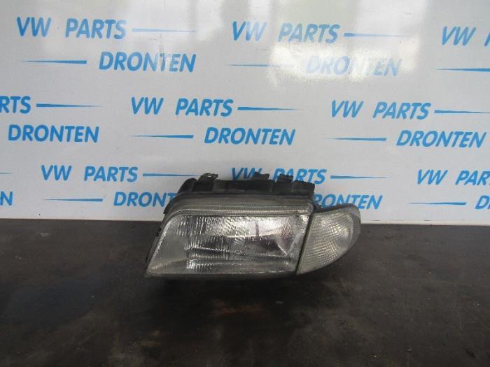 Phare gauche d'un Audi A4, Autos : Pièces & Accessoires, Éclairage, Audi, Utilisé, 3 mois de garantie, Enlèvement ou Envoi
