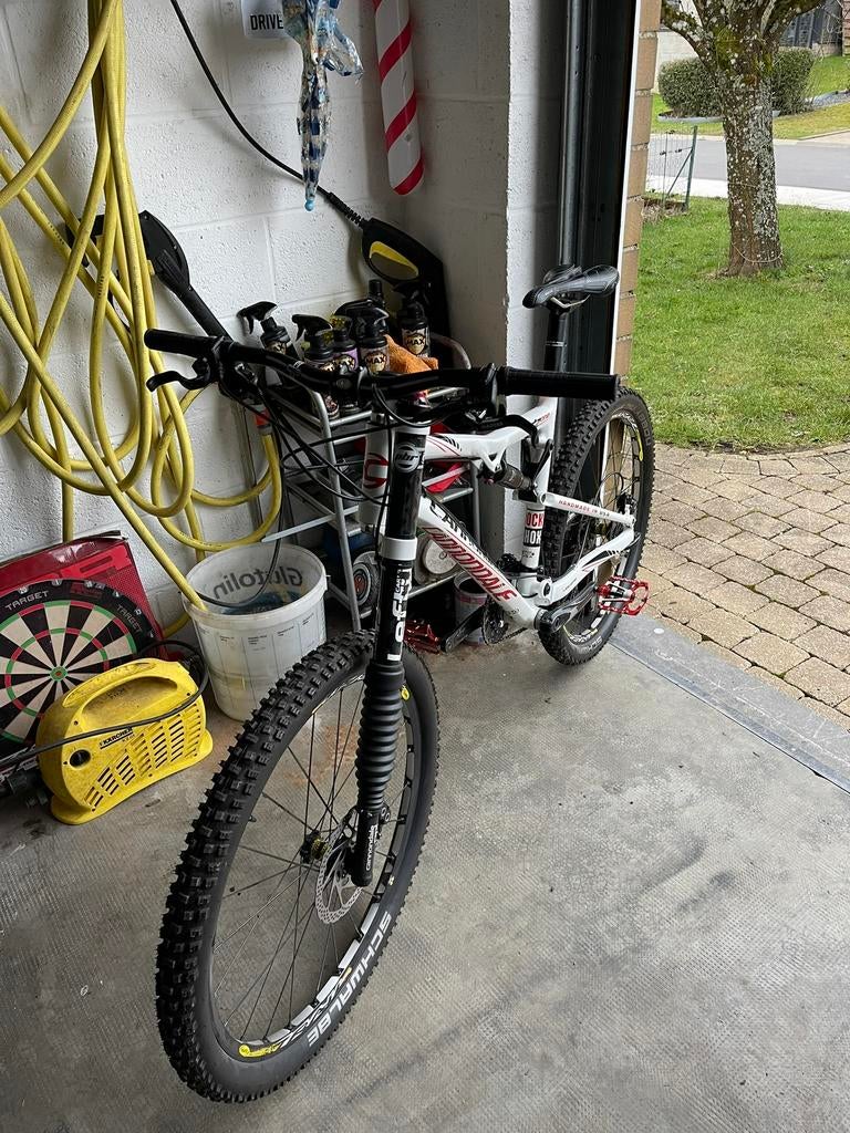 Vtt cannondale, Ophalen, Vering
