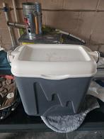 Boîte frigo en bon état, Enlèvement