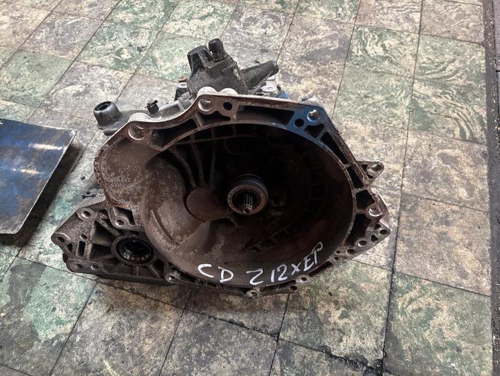 BOITE A VITESSES OPEL CORSA D 1200 ESSENCE, Autos : Pièces & Accessoires, Transmission & Accessoires, Opel, Utilisé, Enlèvement