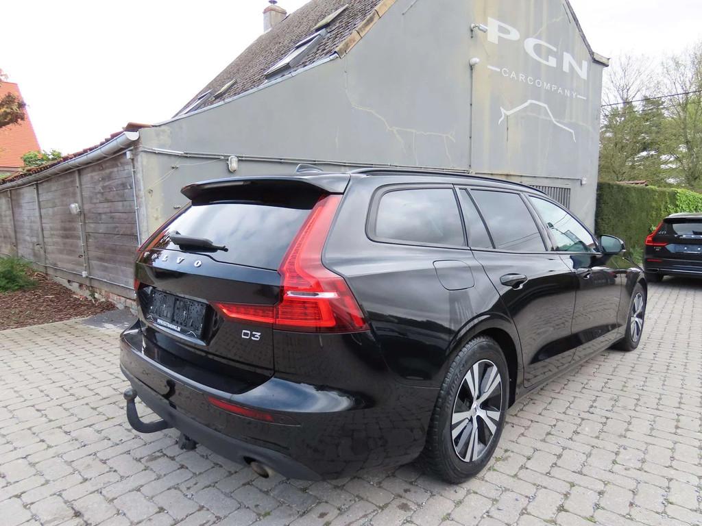 Volvo V60 V60 2.0 D3 (bj 2019), Gebruikt, 4 cilinders, 1969 cc, Zwart