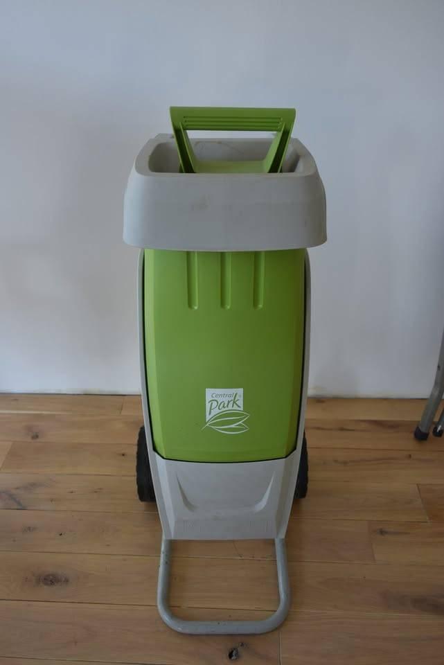 Broyeur électrique Central Park, Tuin en Terras, Hakselaars, Zo goed als nieuw, Elektrisch, Met opvangbak, Ophalen