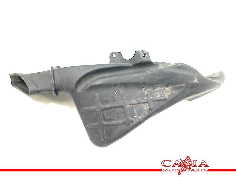 PRISE D'AIR CBR 1100 XX Blackbird 1999-2006 (CBR1100XX), Dhr. S. di Majo, Utilisé, Info@cama-motorparts.nl, P.J. Troelstraweg 8 8
3144 CX  MAASSLUIS, NL