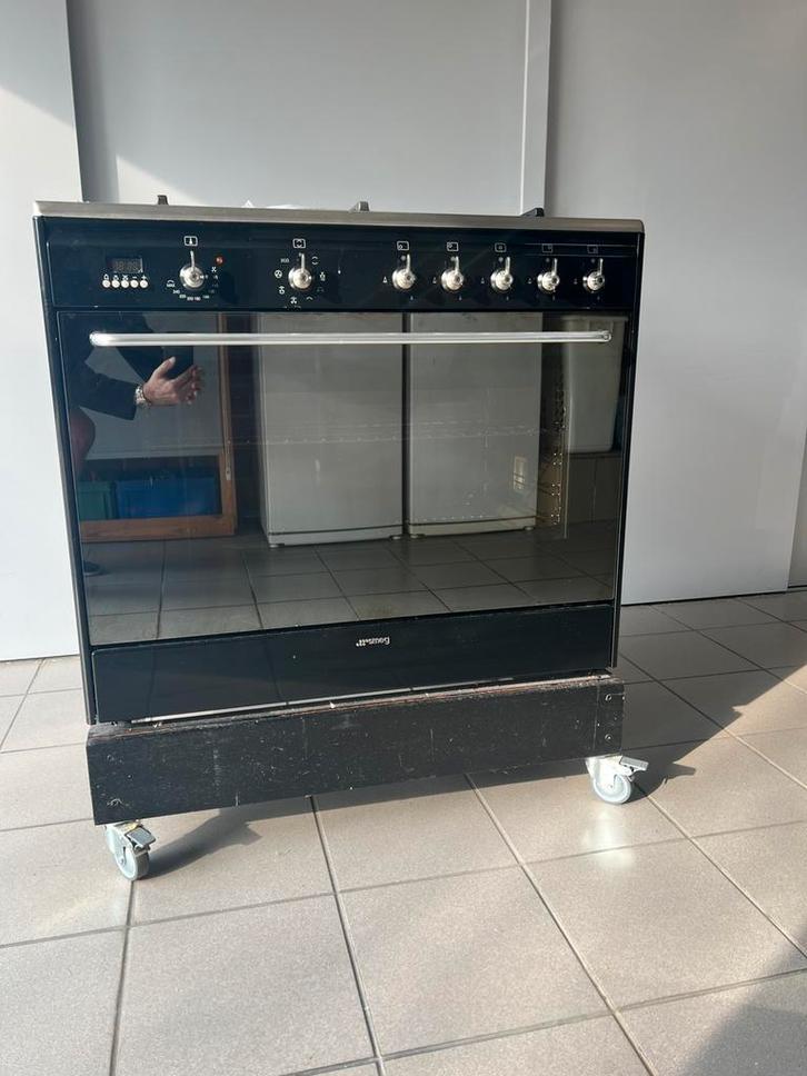 Smeg kookfornuis, Elektronische apparatuur, Fornuizen, Zo goed als nieuw, Gas, Ophalen