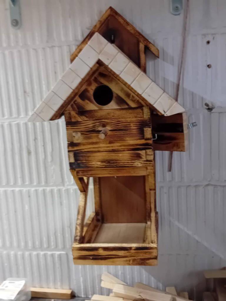 nestkast met eetgelegenheid, Ophalen, Nieuw