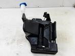 RUITENSPROEIERRESERVOIR VOOR Skoda Fabia III Combi (NJ5), Gebruikt, Skoda