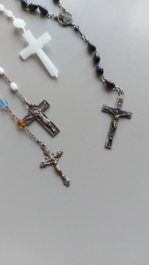 Lot van 25 paternosters, Verzamelen, Religie, Ophalen