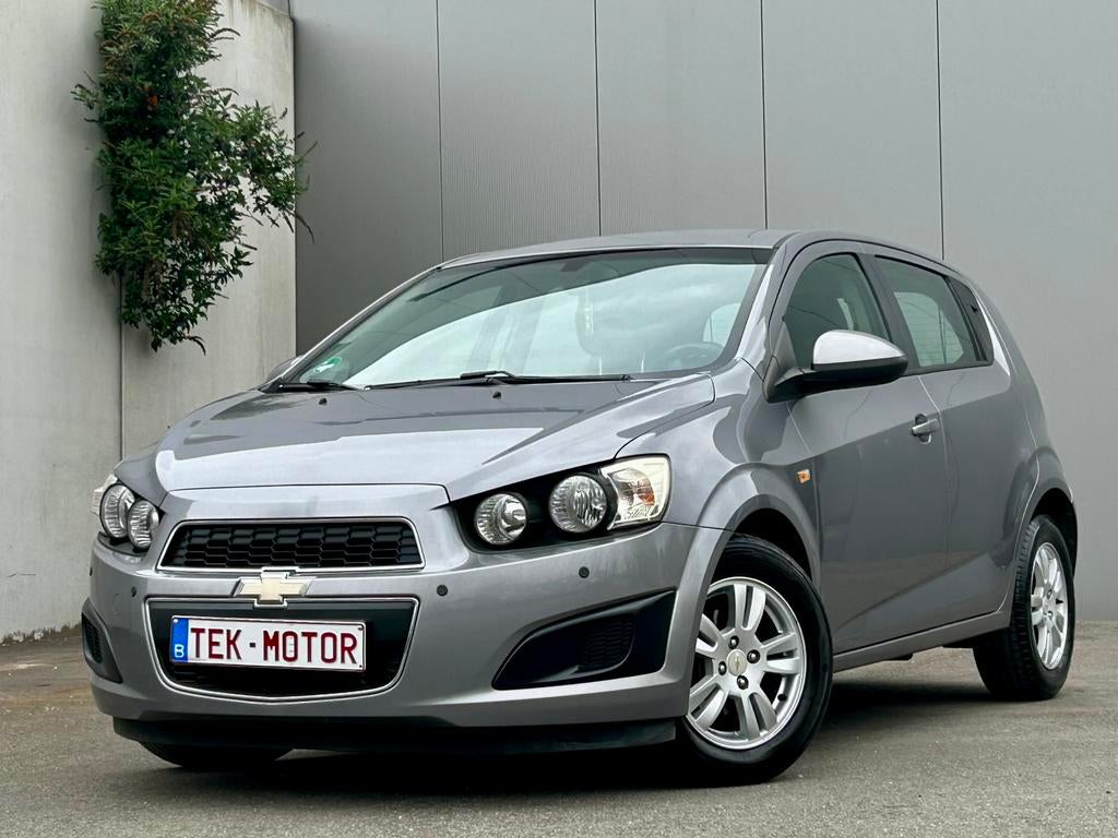 CHEVROLET AVEO 1.4 BENZINE, GEKEURD, CARPLAY, AIRCO, FULL!!, Autos, Chevrolet, Achat, Aveo, Entreprise, Garantie prolongée