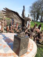BRONZEN VISSERSAREND GESIGNEERD MILO OP MARMEREN SOKKEL, Antiek en Kunst, Ophalen of Verzenden, Brons