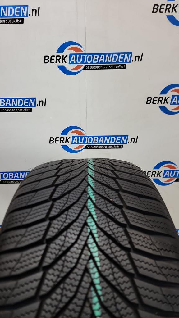 2x Nexen Winguard Sport 2 WU7 XL (DEMO) 235/45 R18 98V 235/4, 18 inch, Gebruikt, -, -