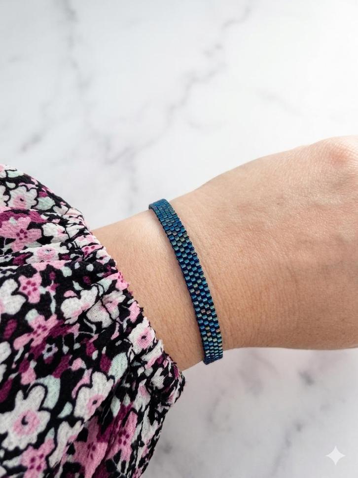 Miyuki armband — Aurora Borealis blauw, Handtassen en Accessoires, Armbanden, Nieuw, Staal, Blauw, Met bedels of kralen, Ophalen of Verzenden