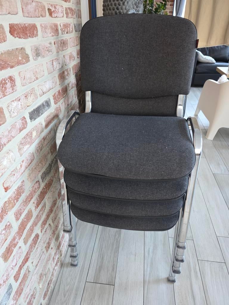 bureau of keukenstoelen, Ophalen