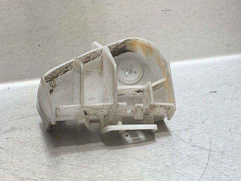 BUMPERSTEUN LINKS ACHTER Toyota Yaris III (P13), Gebruikt, Toyota