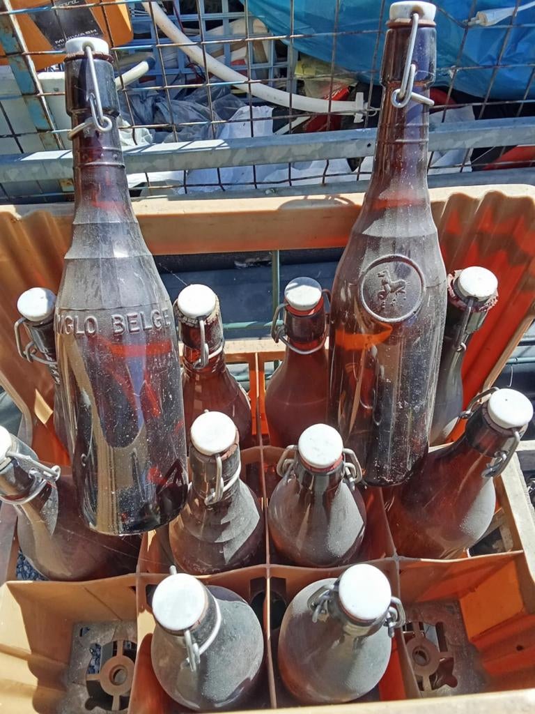 Lot d'anciens bacs de bière Anglo Belge vintage, Collections, Marques de bière, Enlèvement, Bouteille(s)