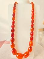 Vintage ketting ( bakeliet), Handtassen en Accessoires, Kettingen, Ophalen of Verzenden