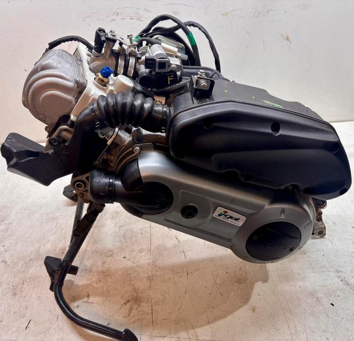 Bloc moteur Aprillia SXR 50 euro5 2025 1900 km, Vélos & Vélomoteurs, Pièces de cyclomoteur | Scooters, Comme neuf, Aprilia, Bloc