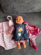 Pop met draagzak, maakt babygeluidjes, Kinderen en Baby's, Ophalen of Verzenden, Zo goed als nieuw, Babypop