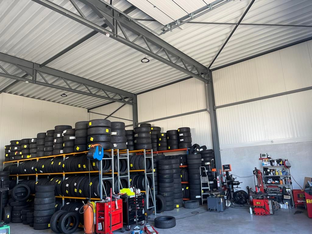 Nieuwe en Occasie Banden 2degands en goedkopste banden, Autos : Pièces & Accessoires, Commande, Enlèvement ou Envoi