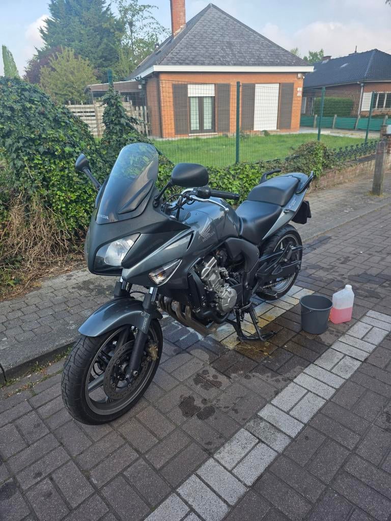 Moto Honda cbf600 ABS 2008, Motos, Tourisme, Occasion, Plus de 35 kW, Particulier