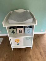 Verzorgingstafel met kastjes, Ophalen, Zo goed als nieuw