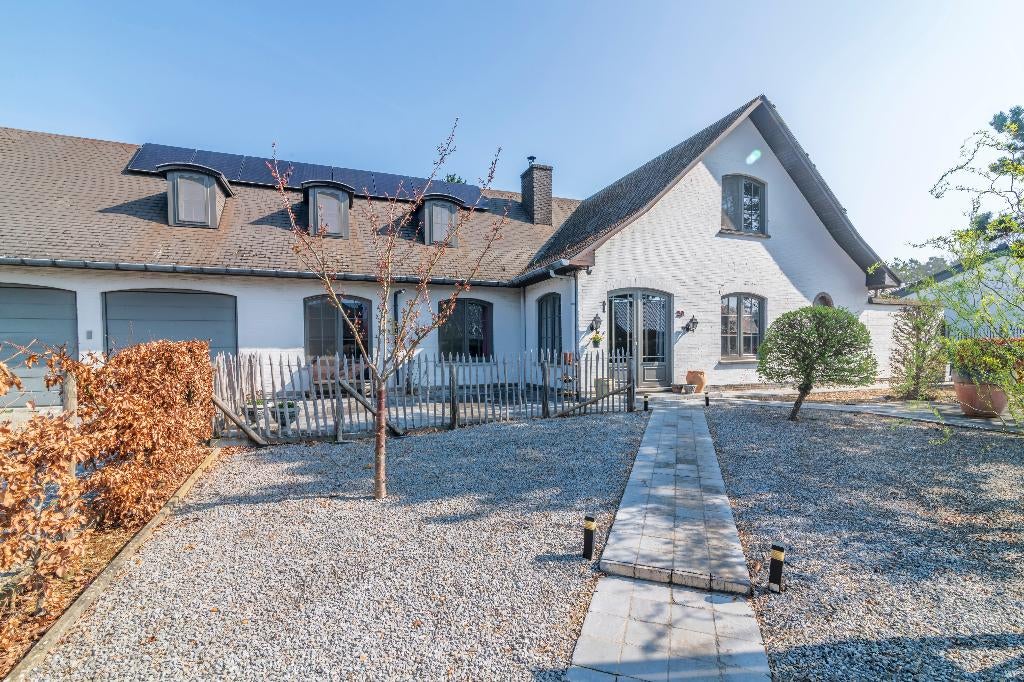 Ruime woning met karakter en talloze mogelijkheden, Immo, 1000 tot 1500 m², 370 m², Vrijstaande woning, 264 kWh/m²/jaar