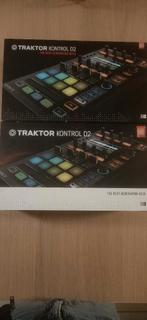 DJ - controller. "Traktor kontrol D2" paar, DJ