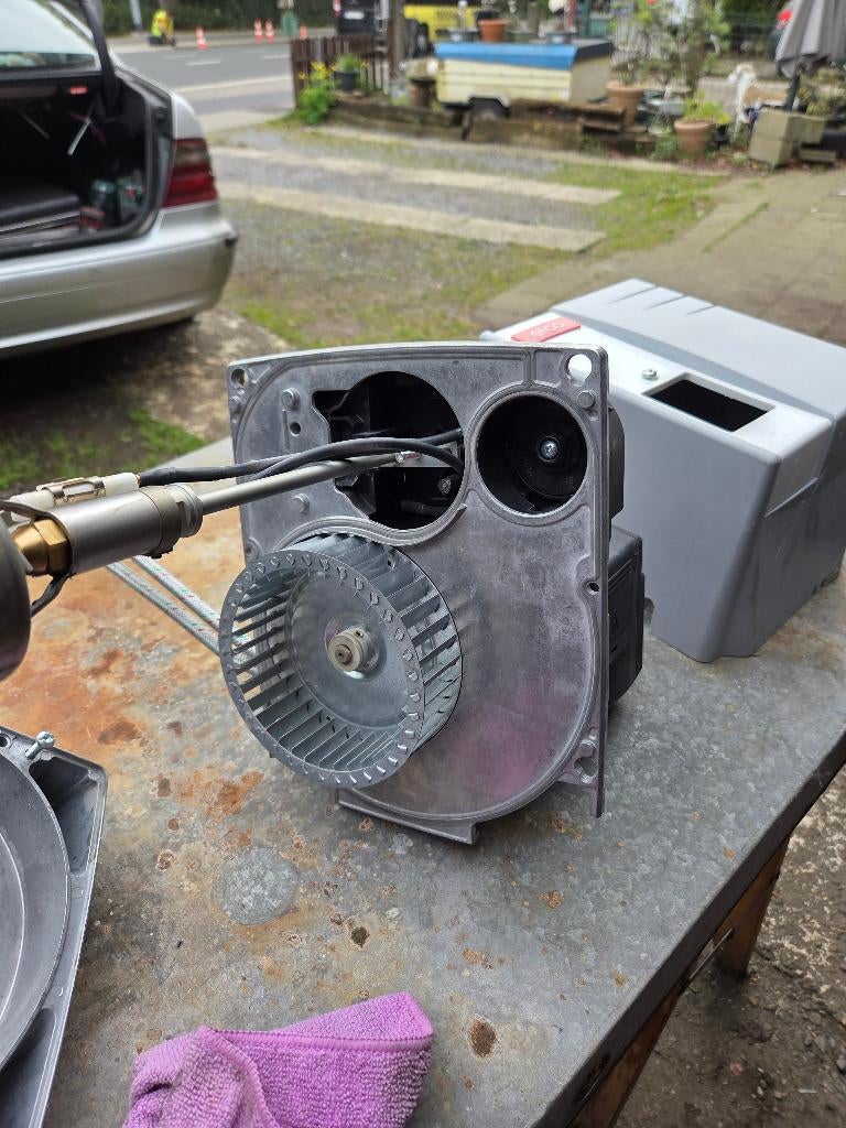 mazoutbrander elco bWj 2022, Doe-het-zelf en Bouw, Chauffageketels en Boilers, Zo goed als nieuw, Ophalen