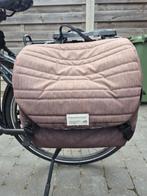 2 sacoches, Enlèvement