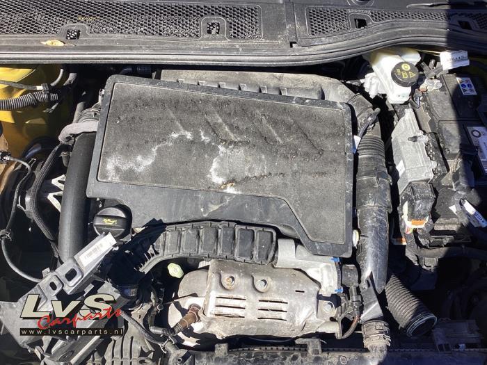 Motor van een Peugeot 208, Gebruikt, -, -, Ophalen of Verzenden